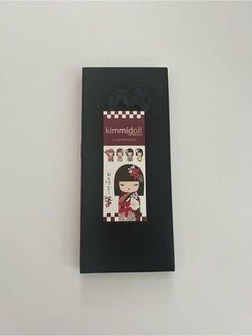 Kimmidoll Collection Chopsticks
Japanese
Bamboo
Wood
Japan
5 Pair
Kokeshi Doll